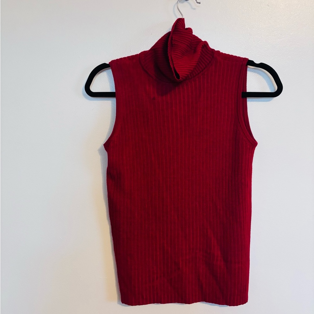 Liz Claiborne red robbed surgeries tank top with turtleneck size small,